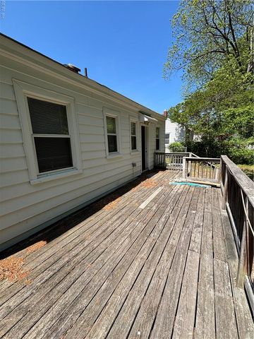 66 Cavalier RD, Hampton, VA 23669