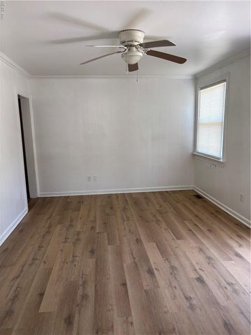 66 Cavalier RD, Hampton, VA 23669