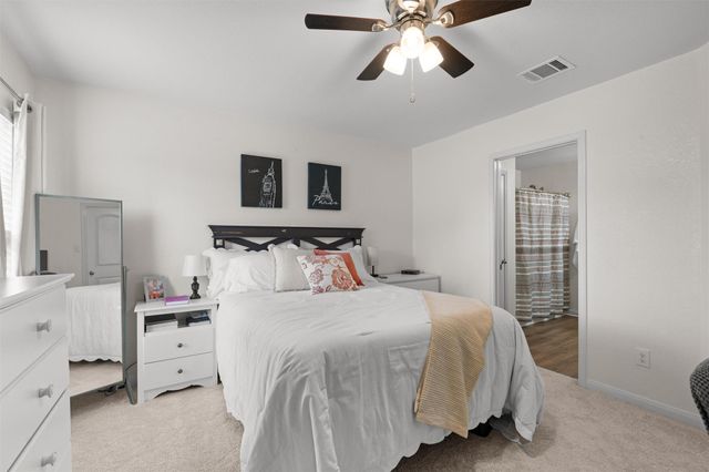 156 Proclamation Ave, Liberty Hill, TX 78642