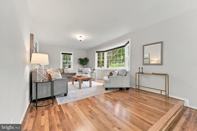 9318 WORTH AVE, Silver Spring, MD 20901