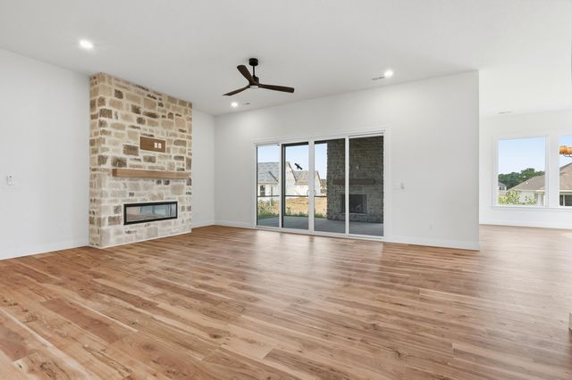 5217 STORMY DR, Columbia, MO 65203