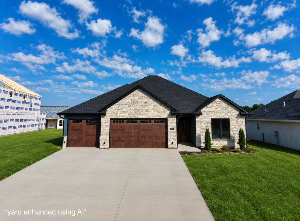 5217 STORMY DR, Columbia, MO 65203