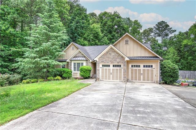 561 Holland Road, Dallas, GA 30157