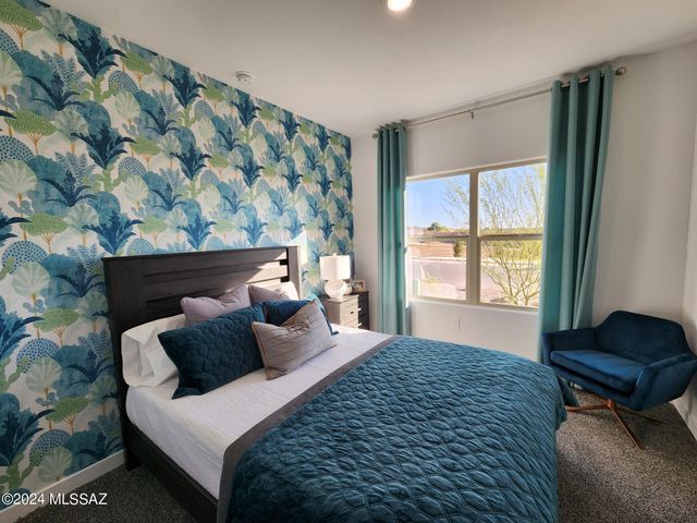 8880 S Gambelia Lane, Vail, AZ 85641