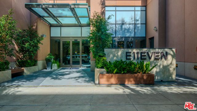 1111 S Grand Avenue 605, Los Angeles, CA 90015