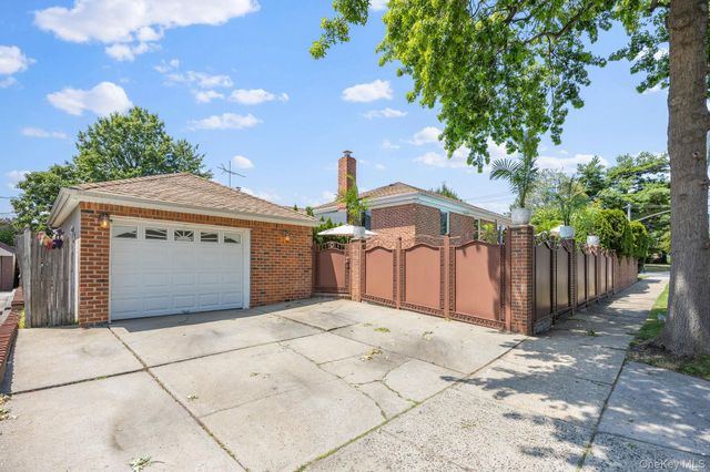 14118 14th Avenue, Whitestone, NY 11357