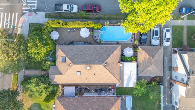 14118 14th Avenue, Whitestone, NY 11357