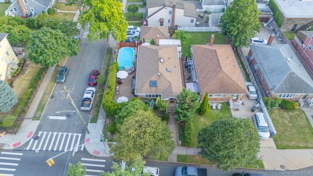 14118 14th Avenue, Whitestone, NY 11357