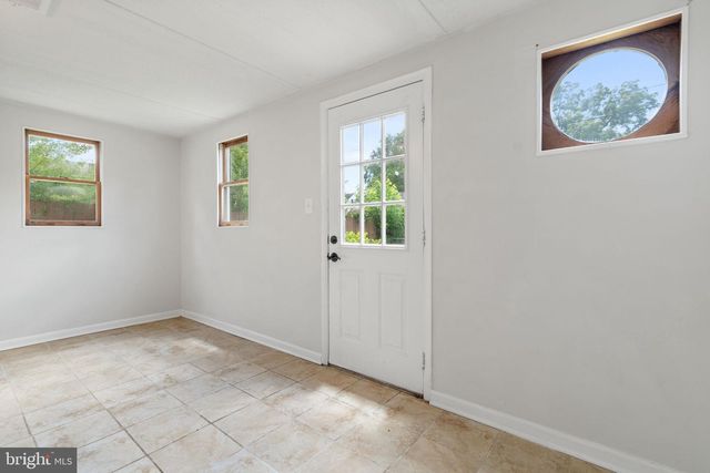 132 EVANS ST, Manassas Park, VA 20111