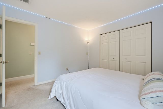 11 Weatherstone Dr 11, Worcester, MA 01604