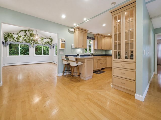 11 Weatherstone Dr 11, Worcester, MA 01604