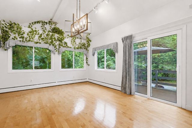 11 Weatherstone Dr 11, Worcester, MA 01604