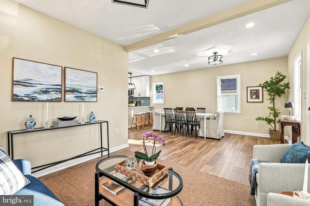 44 LINCOLN AVE, Mount Ephraim, NJ 08059