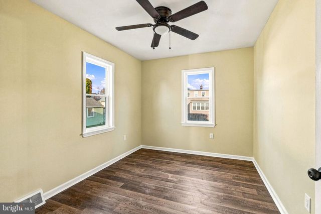 44 LINCOLN AVE, Mount Ephraim, NJ 08059