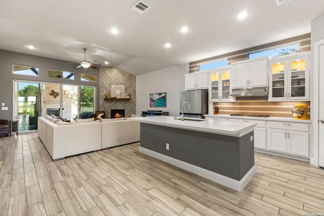 103 Palisades, Boerne, TX 78006