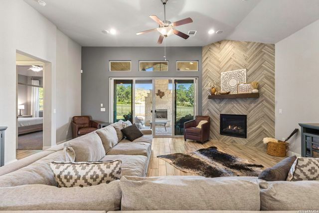 103 Palisades, Boerne, TX 78006