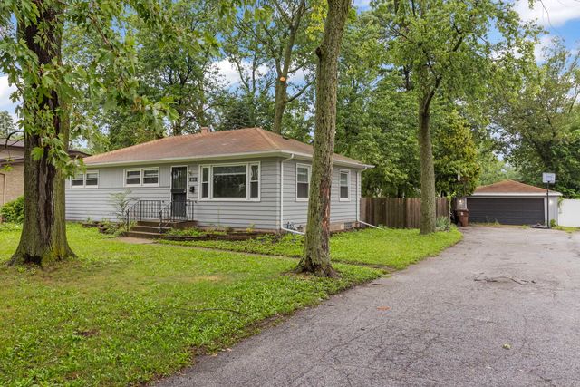 815 W 187th Street, Glenwood, IL 60425