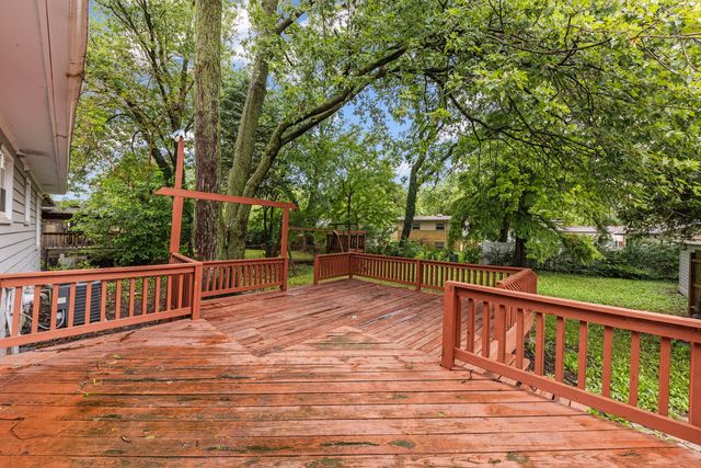 815 W 187th Street, Glenwood, IL 60425