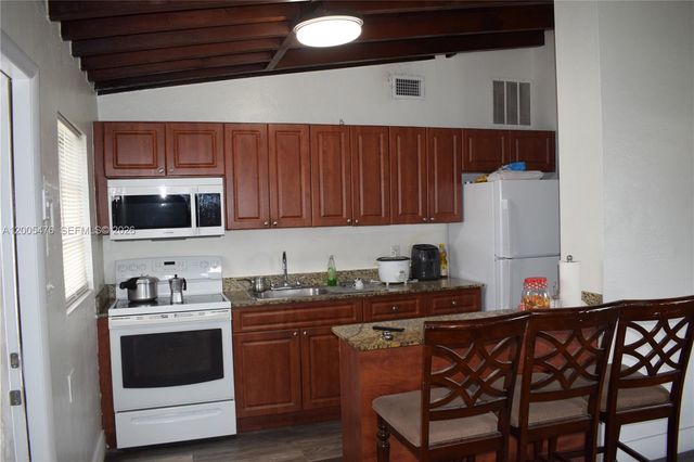 841 Hialeah Drive, Hialeah, FL 33010
