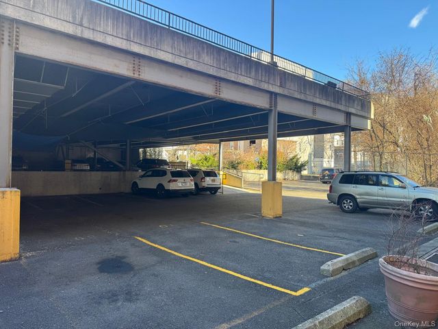 27 Ludlow Street 5F, Yonkers, NY 10705