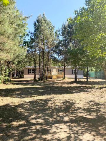 185 Fennel Lane, Round O, SC 29474