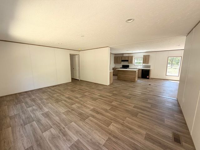 185 Fennel Lane, Round O, SC 29474