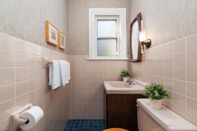 1713 Adams Street, Madison, WI 53711