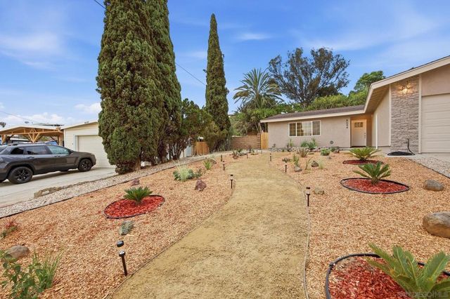 8644 Eileen St., Spring Valley, CA 91977
