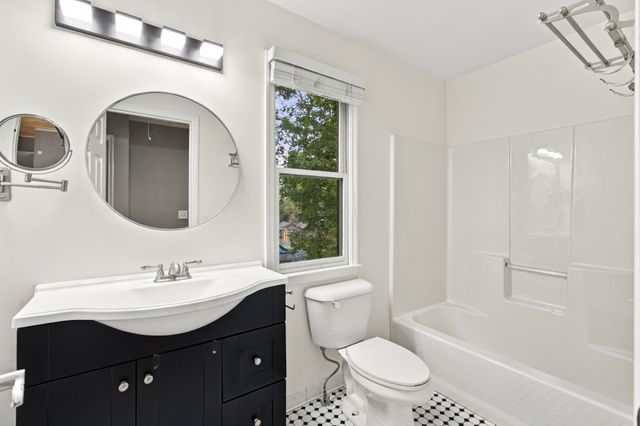 913 Magnolia Ct, W, Nashville, TN 37221