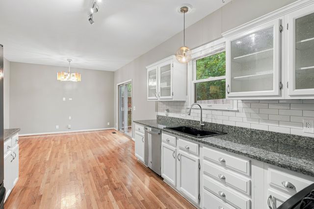 913 Magnolia Ct, W, Nashville, TN 37221