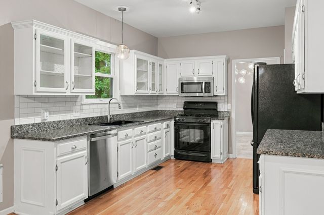 913 Magnolia Ct, W, Nashville, TN 37221