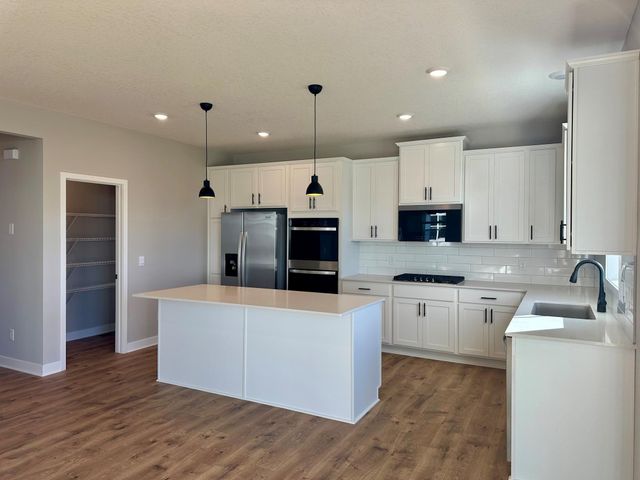 6240 Jennifer Avenue S, Cottage Grove, MN 55016