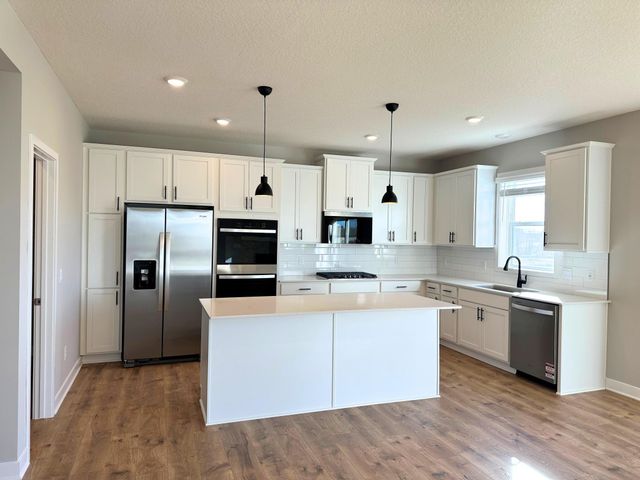 6240 Jennifer Avenue S, Cottage Grove, MN 55016
