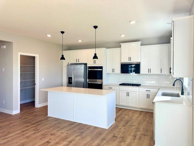 6240 Jennifer Avenue S, Cottage Grove, MN 55016