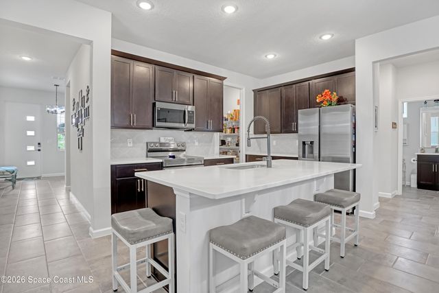 1277 Canfield Circle SE, Palm Bay, FL 32909