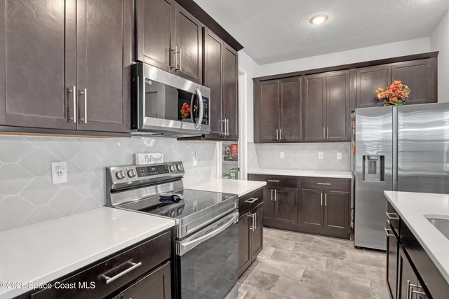 1277 Canfield Circle SE, Palm Bay, FL 32909