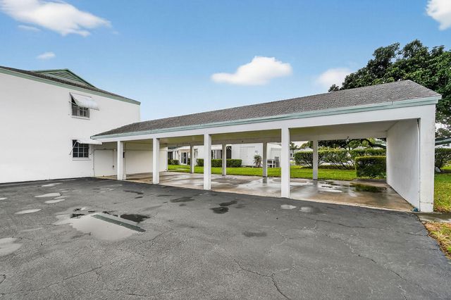 3060 Meridian Way N 8, Palm Beach Gardens, FL 33410