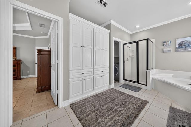 20402 Ashley Cir, Troup, TX 75789