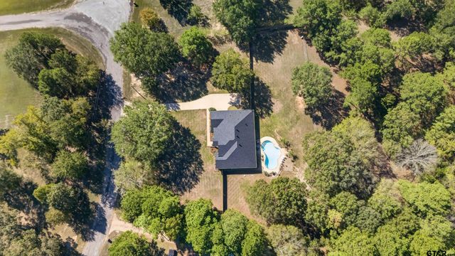 20402 Ashley Cir, Troup, TX 75789