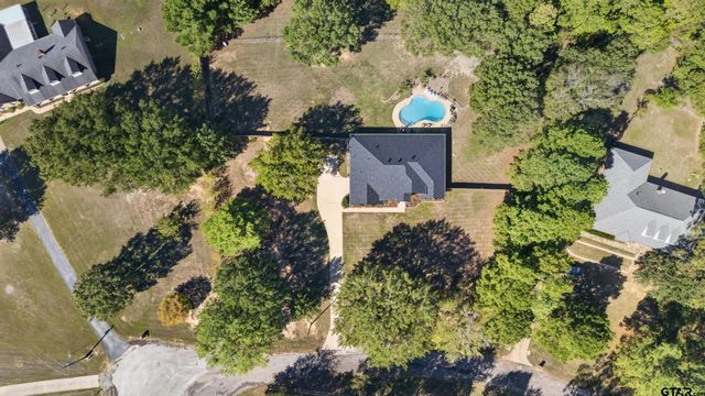 20402 Ashley Cir, Troup, TX 75789