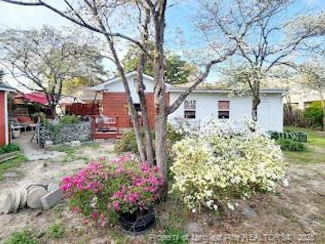 4017 Glenridge Road, Fayetteville, NC 28304
