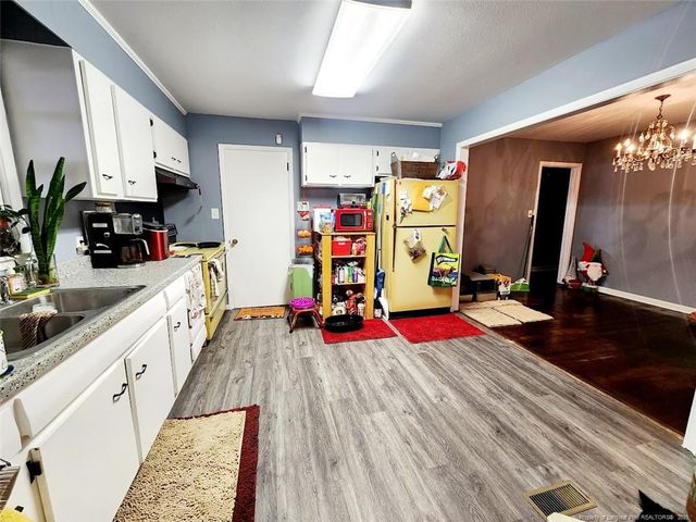 4017 Glenridge Road, Fayetteville, NC 28304