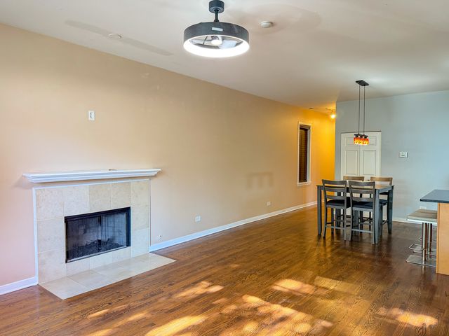 1300 W GRENSHAW Street B, Chicago, IL 60607