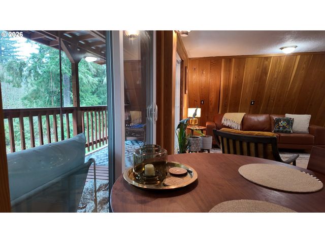 26022 S ELWOOD Rd, Colton, OR 97017