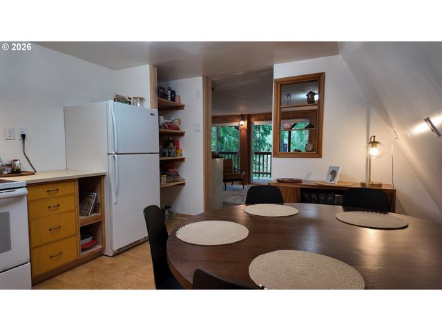 26022 S ELWOOD Rd, Colton, OR 97017