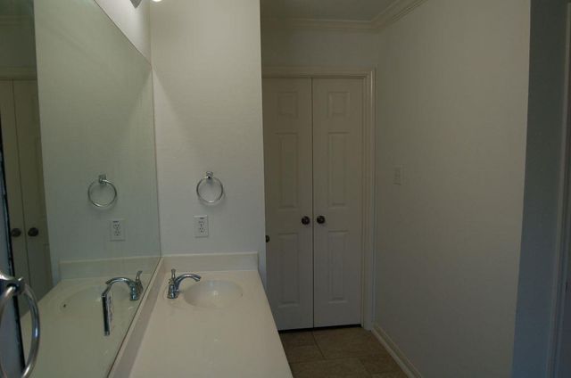4216 Veiled Falls DR, Pflugerville, TX 78660
