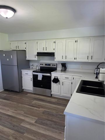 84 Crossridge Rd, Fallowfield Twp, PA 15022