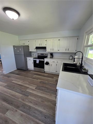84 Crossridge Rd, Fallowfield Twp, PA 15022