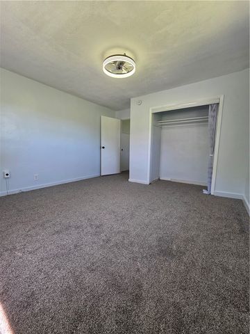 84 Crossridge Rd, Fallowfield Twp, PA 15022