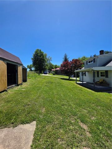 84 Crossridge Rd, Fallowfield Twp, PA 15022